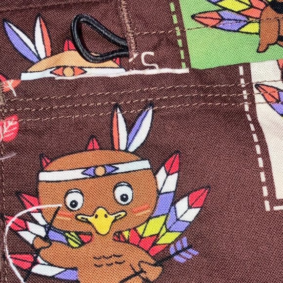 Scrub Star Thanksgiving Print Scrub Top Size M - Picture 2 of 10